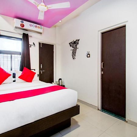 Oyo 11548 Hotel Mrunal Palace Aurangabad  Buitenkant foto