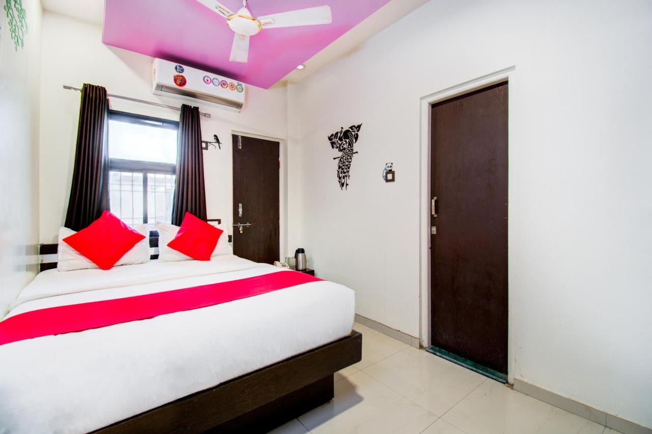 Oyo 11548 Hotel Mrunal Palace Aurangabad  Buitenkant foto