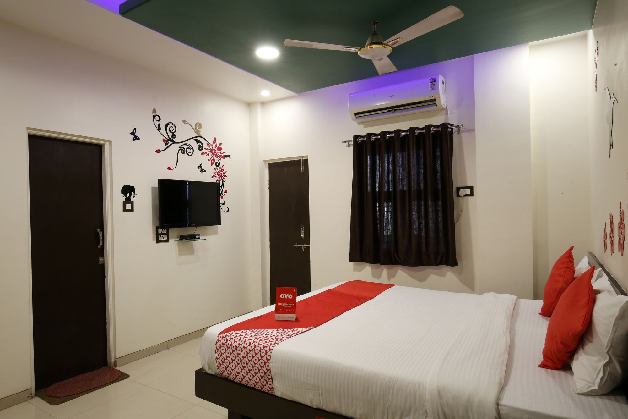 Oyo 11548 Hotel Mrunal Palace Aurangabad  Buitenkant foto